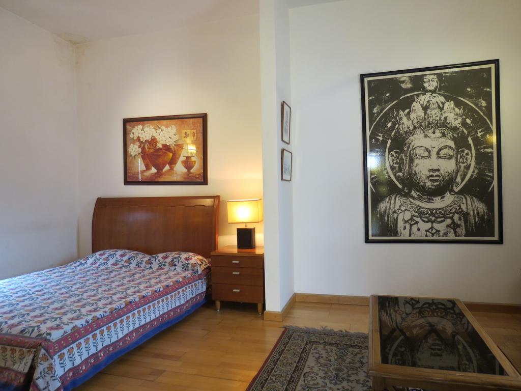 เทรนดี้ เบด แอนด์ เบรคฟาสท์ แอนด์ เซอร์วิส อพาร์ทเมนท์ Bed & Breakfast นิวเดลี ภายนอก รูปภาพ