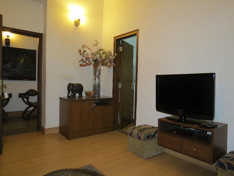เทรนดี้ เบด แอนด์ เบรคฟาสท์ แอนด์ เซอร์วิส อพาร์ทเมนท์ Bed & Breakfast นิวเดลี ภายนอก รูปภาพ